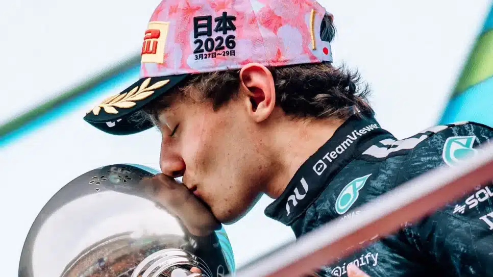 Antonelli vence no Japão e alcança marca histórica na F1