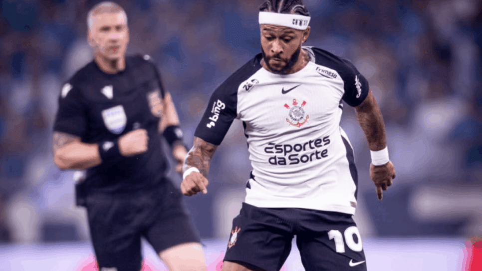 Memphis soma 19 gols e 15 assistências em 74 partidas pelo Corinthians