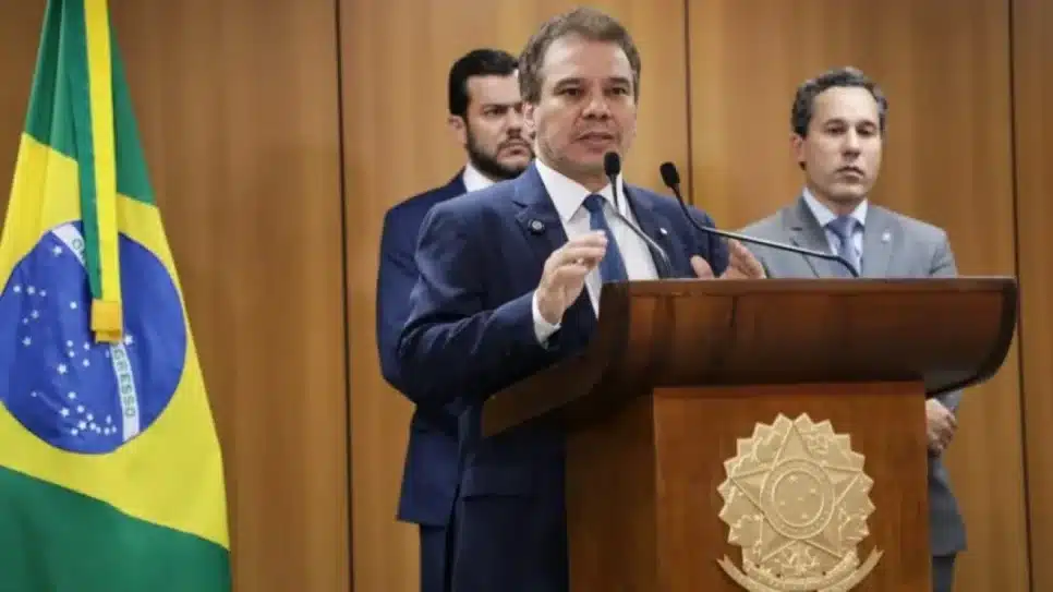 O Ministro da Justiça e Segurança Pública, Wellington César Lima e Silva, falou a jornalistas na 3ª feira (17.mar.2026) sobre as ações iniciadas para fiscalizar os preços dos combustíveis em postos de todo o país