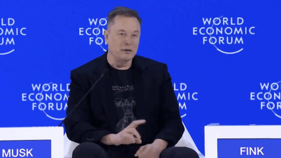 O empresário Elon Musk, de 54 anos, durante discurso no Fórum Econômico Mundial, em Davos, na Suíça