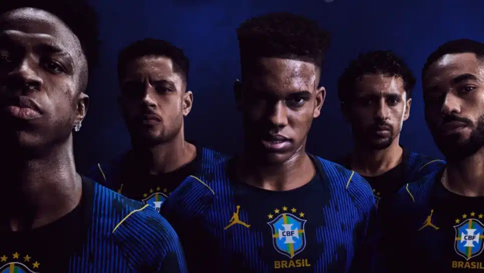 Suposta camisa 2 do Brasil para a Copa do Mundo