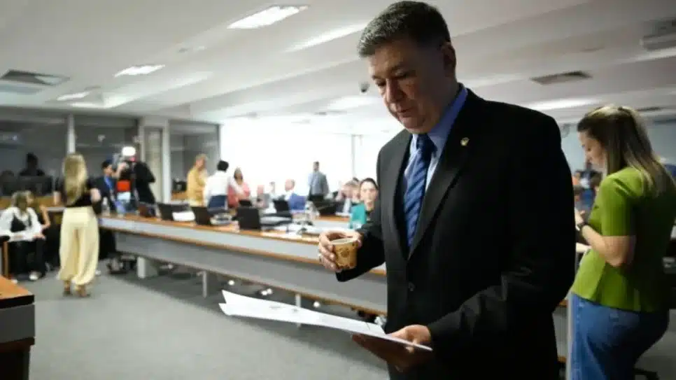 Presidente da CPMI INSS, senador Carlos Viana