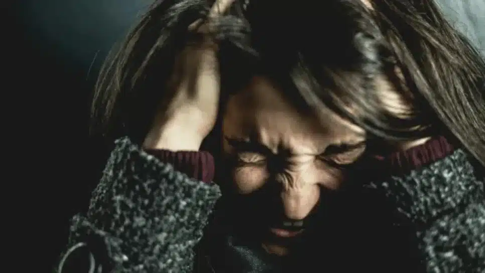 A investigação demonstrou que o córtex pré-frontal adolescente ainda está em formação. Isso o torna mais vulnerável aos efeitos do estresse