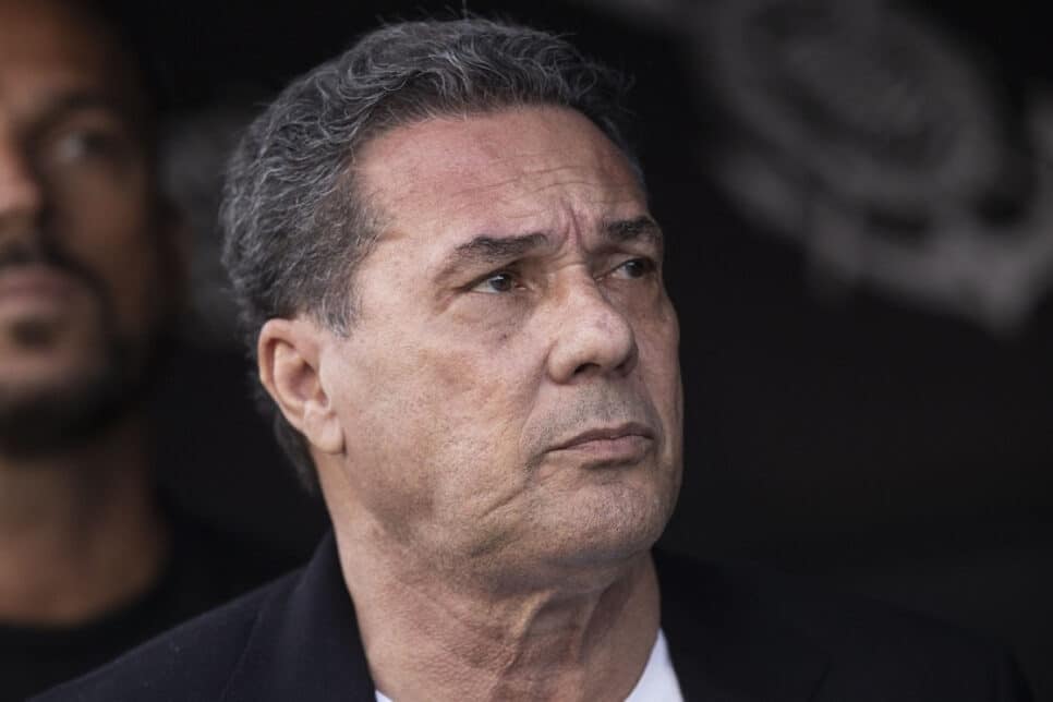 Vanderlei Luxemburgo está em sua terceira passagem pelo Corinthians