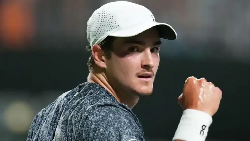 João Fonseca na vitória sobre o belga Raphael Collignon em Indian Wells