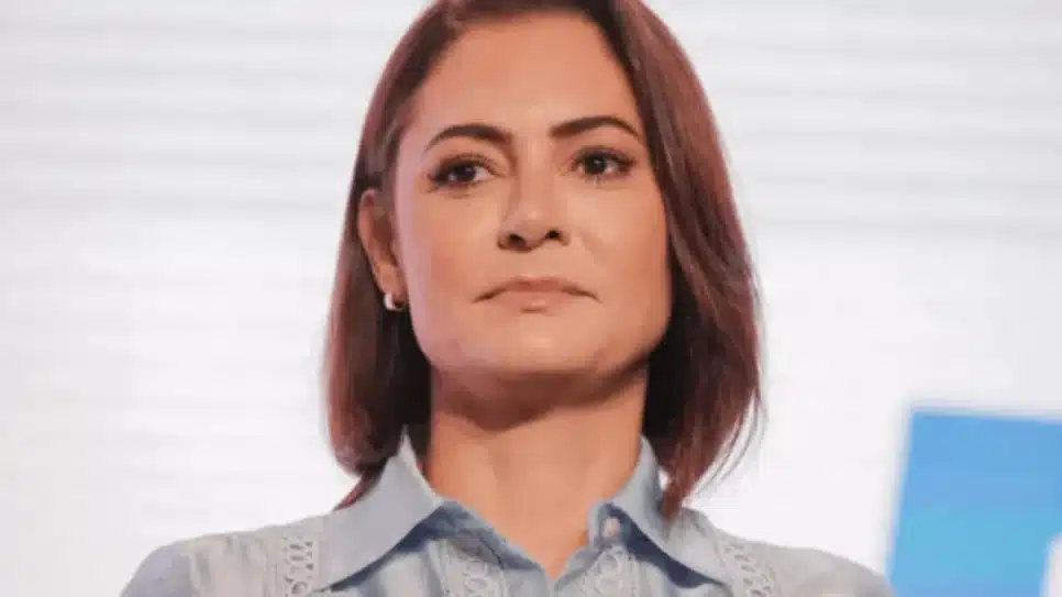 “Bom almoço, meu amor! Não se esqueça: você é forte e corajoso! Eu te amo. Beijos”, escreveu em uma das marmitas