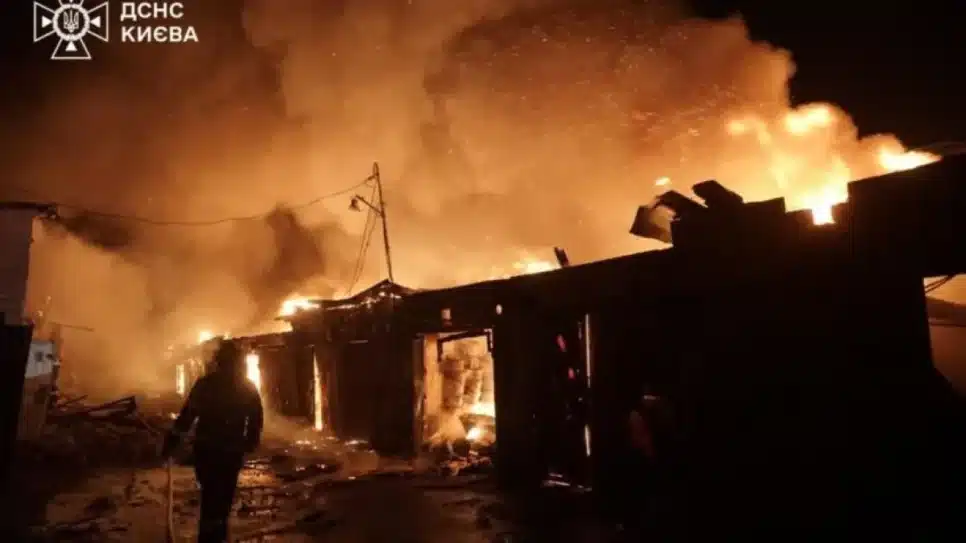 Ataque russo com míssel em Kharkiv, Ucrânia