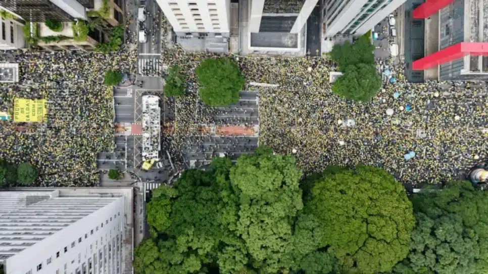 Público no ato na avenida Paulista