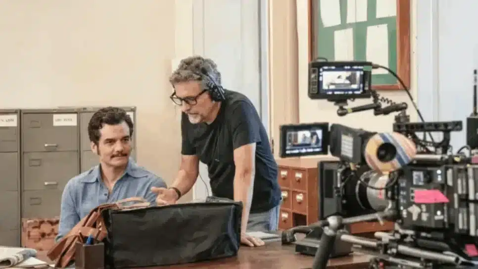 Wagner Moura e Kleber Mendonça em bastidores do filme "O Agente Secreto"