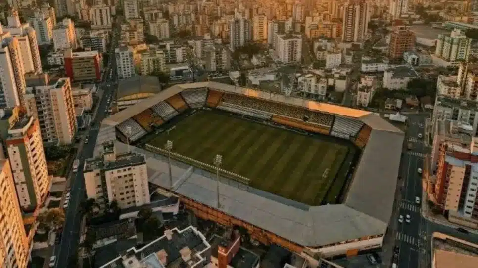 Estádio Heriberto Hülse