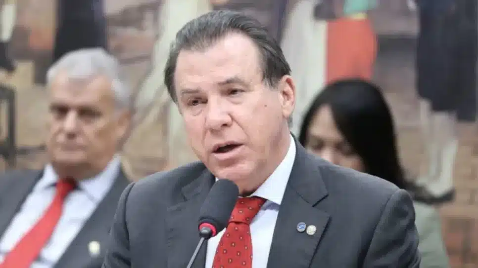"Economia consegue suportar 40h semanais", diz ministro do Trabalho, Luiz Marinho | Kayo Magalhães / Câmara dos Deputados