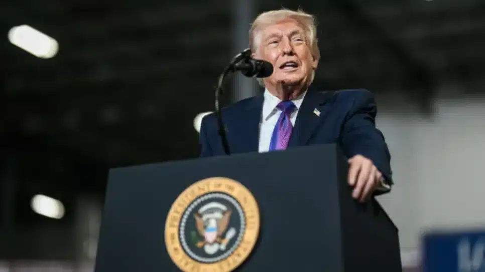 Trump diz que guerra contra Irã "já foi vencida" em meio a novos ataques