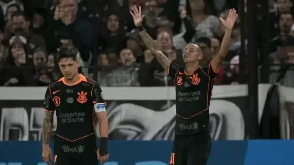 Kayke anotou o primeiro gol do Corinthians contra o Platense