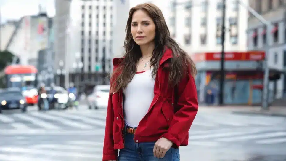 Leticia Colin estrela nova novela das nove