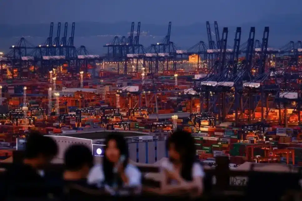 Porto de Yantian em Shenzhen, China